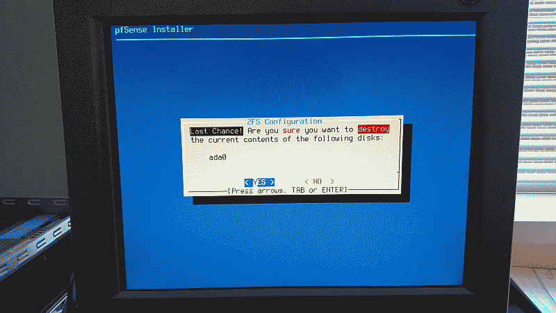 Screenshot showing final confirmation before installing pfSense to the hard drive
